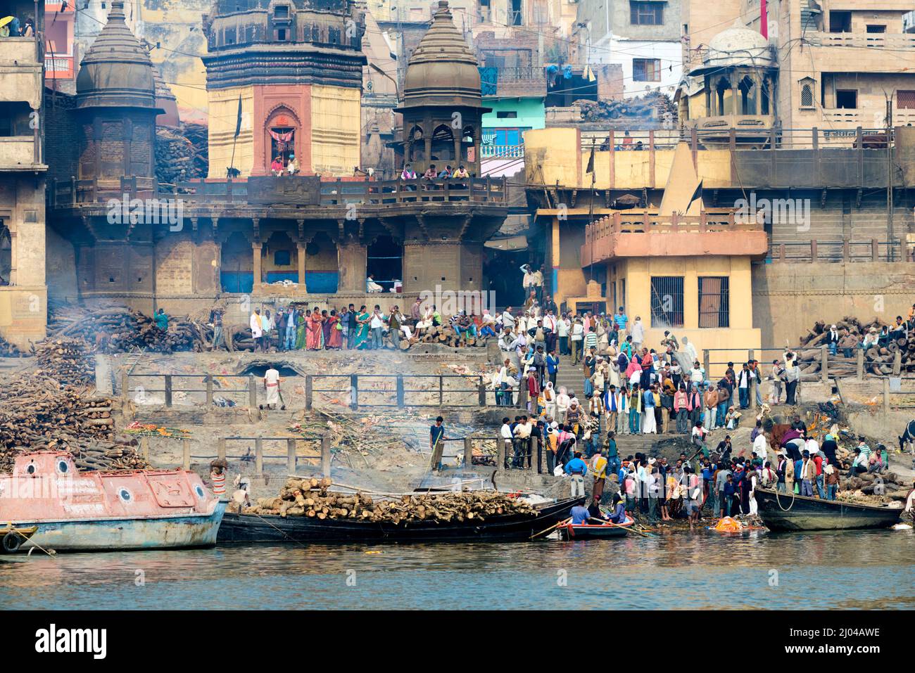 India. Varanasi Benares Uttar Pradesh. Sacred cremations on the river Ganges Stock Photo