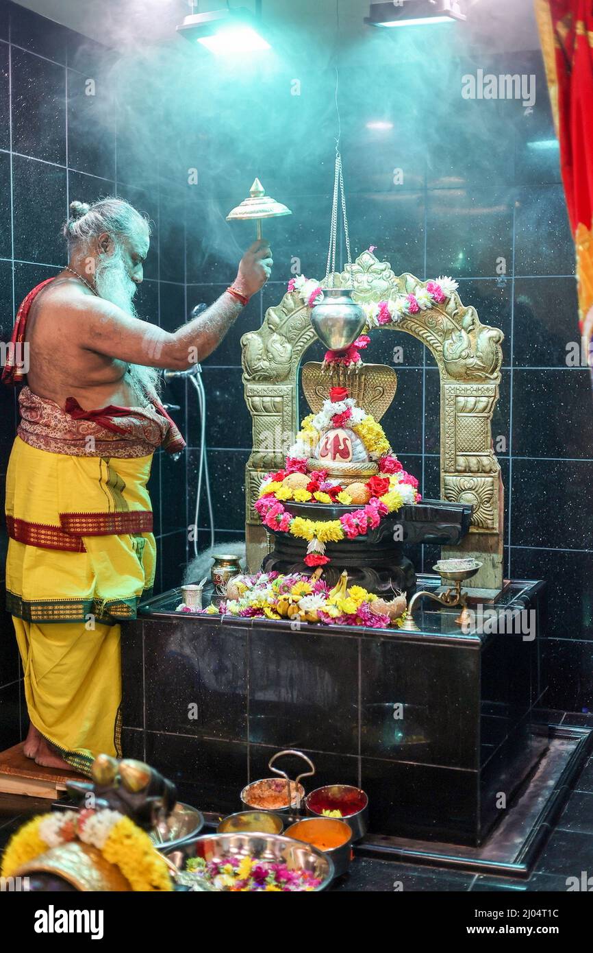Dublin hanuman temple hires stock photography and images Alamy