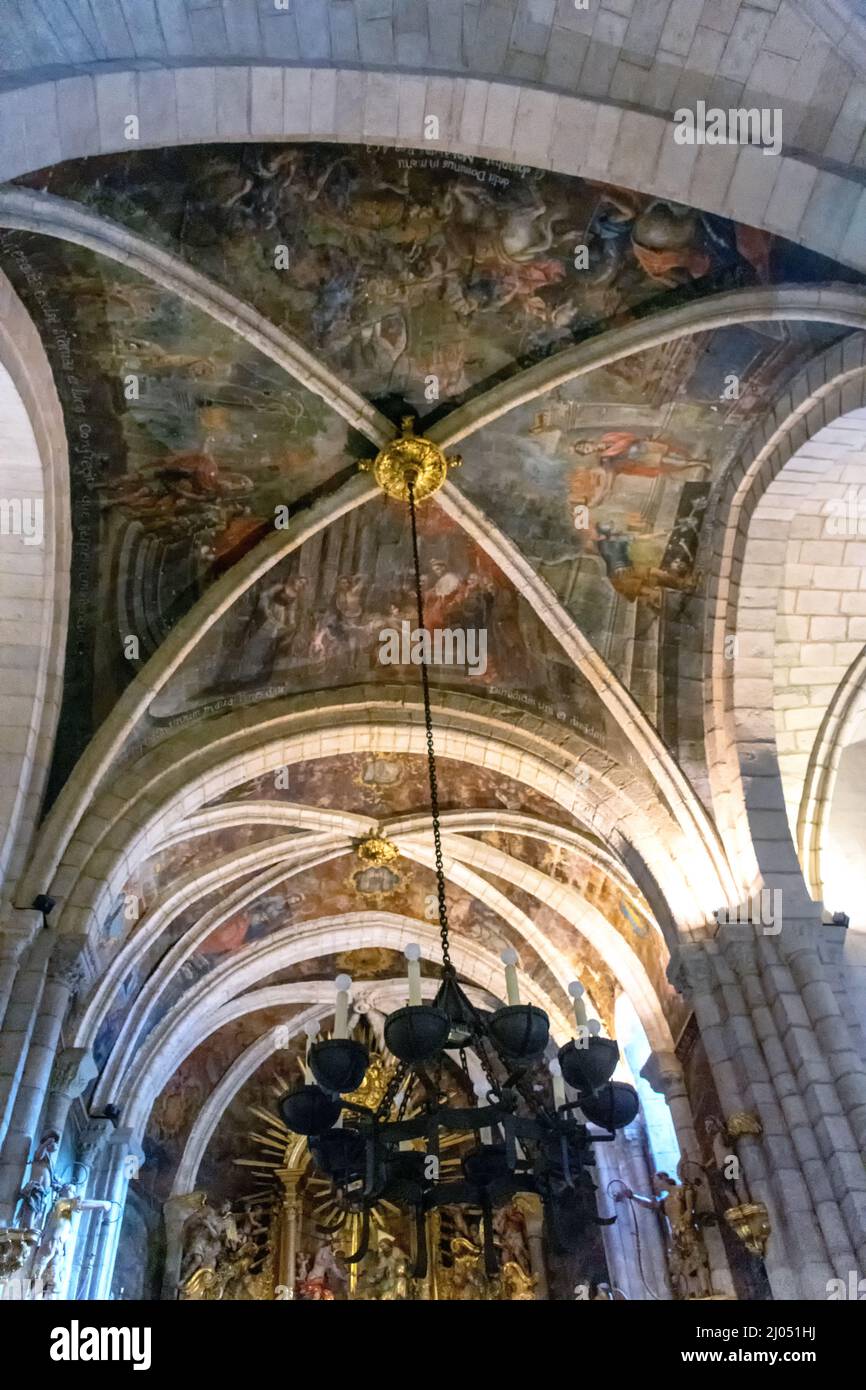 Bóveda del transepto de la Catedral de Mondoñedo Stock Photo