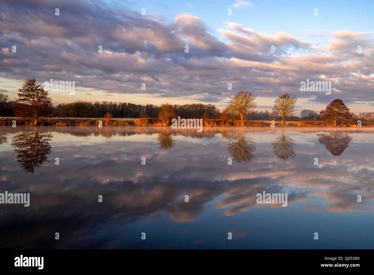 Sunrise on the River Trent at Colwick Park in Nottingham, Nottinghamshire England UK Stock Photo