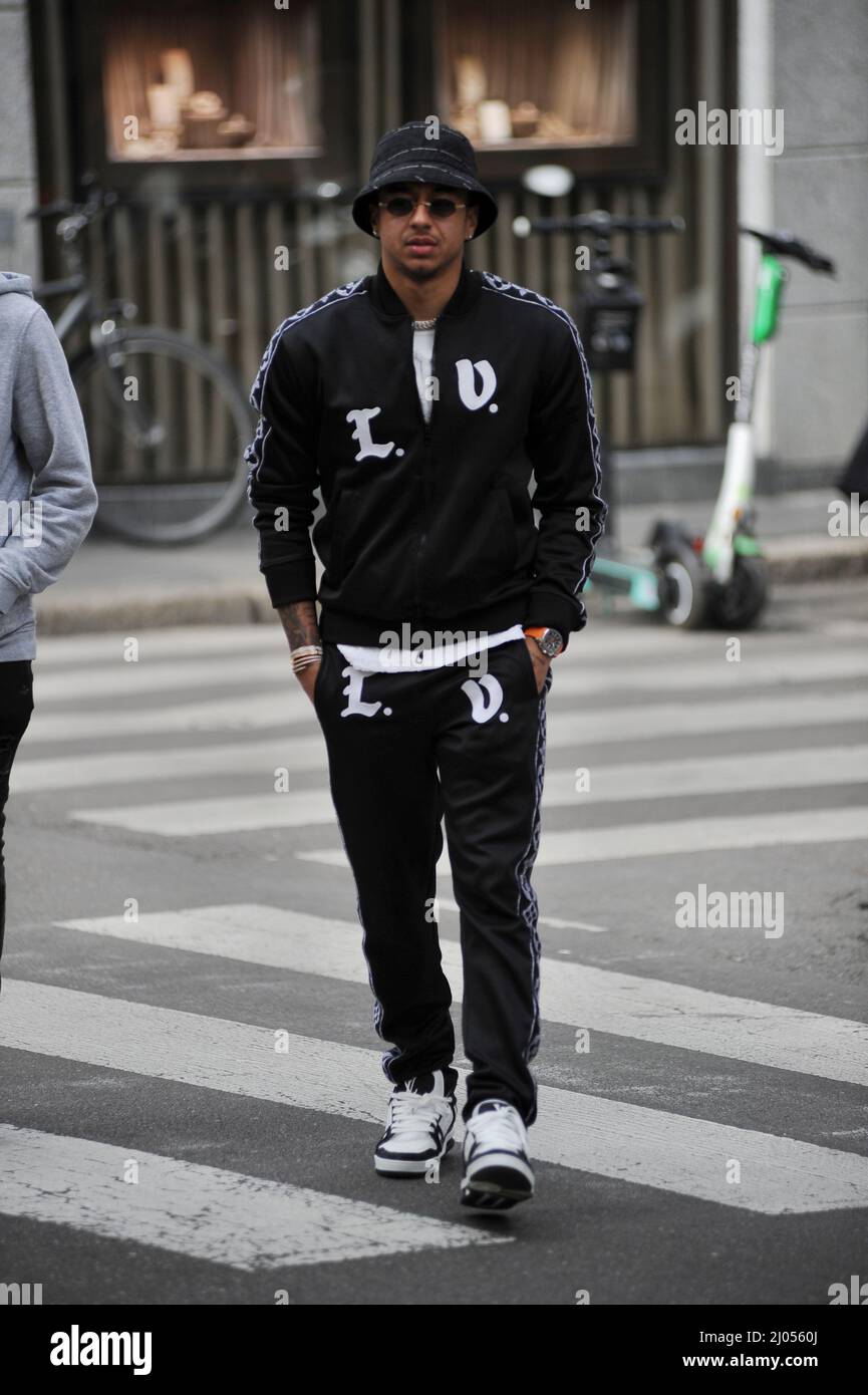Milan 16th Mar 22 Milan 16 03 22 Jesse Lingard Manchester United And England National Football Player Caught Having Lunch In A Well Known Restaurant In The Center With Some Friends After Having Eaten