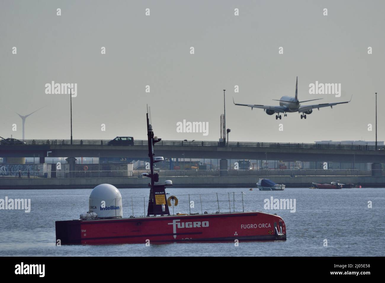 Mothership rov hi-res stock photography and images - Alamy