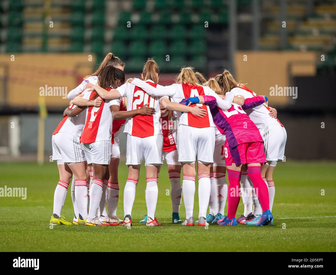 DEN HAAG, NETHERLANDS - MARCH 16: Team yell Ajax dames during the Dutch  Pure Energie Woman Eredivisie match between Ado Den Haag and Ajax at Cars  Jeans Stadion on March 16, 2022
