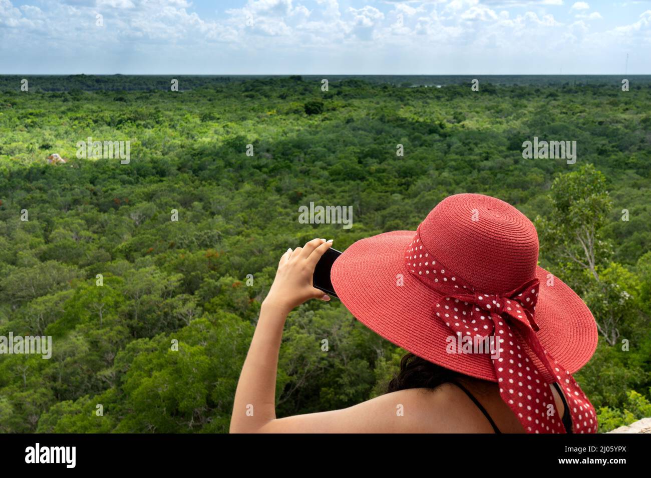 Tourist making picture phone hi-res stock photography and images - Alamy