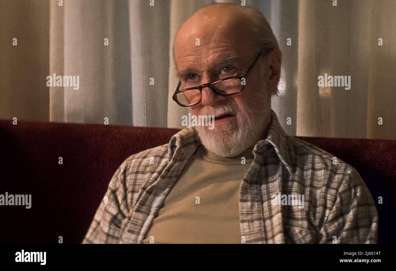 USA. Carlin in a scene from the (C)Miramax film Jersey Girl