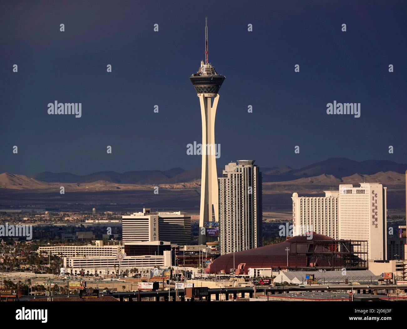 The STRAT (formerly Stratosphere) - tallest freestanding observation tower in the U.S. photo 2