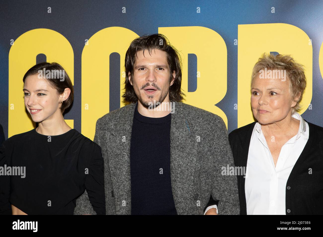 Paris, France, the 16th March 2022, the actresses Marion Barbeau, Muriel Robin and the actor François Civil at the preview of Cedric Klapisch's film En Corps, François Loock/Alamy Credit: Loock françois/Alamy Live News Stock Photo