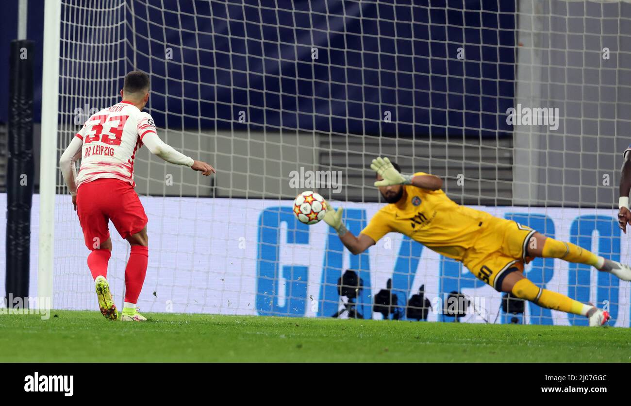 Soccer - UEFA Champions League - Play Offs - Second Leg - RSC Anderlecht v  Olympique Lyonnais - Constant Vanden Stock Stadium. Tom De Sutter, RSC  Anderlecht Stock Photo - Alamy