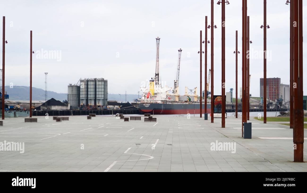 Titanic dry dock at Titanic experience Belfast Stock Photo Alamy