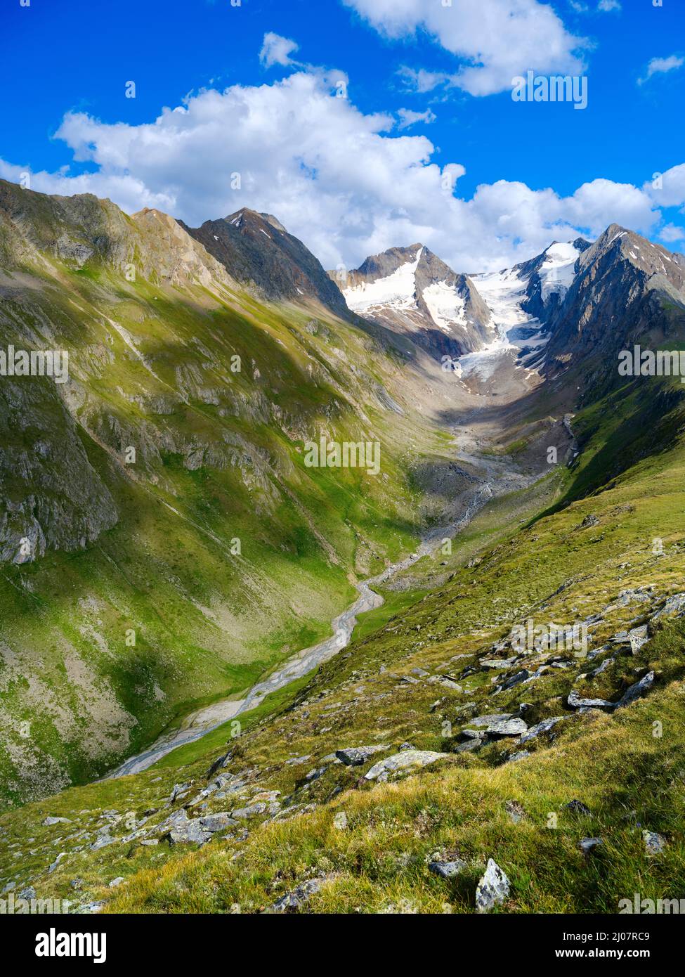 Valley Gaisbergtal seen from Mt. Hohe Mut. Oetztal Alps in the nature park Oetztal near village Obergurgl. Europe, Austria, Tyrol Stock Photo