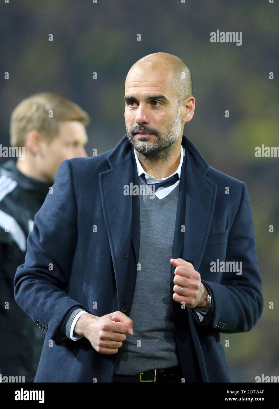 Trainer Coach Pep Josep  Guardiola FC Bayern MŸnchen Munich  BVB Borussia Dortmund - FC Bayern MŸnchen 0:1 Fussball Bundesliga Saison 2014 / 2015  © diebilderwelt / Alamy Stock Stock Photo