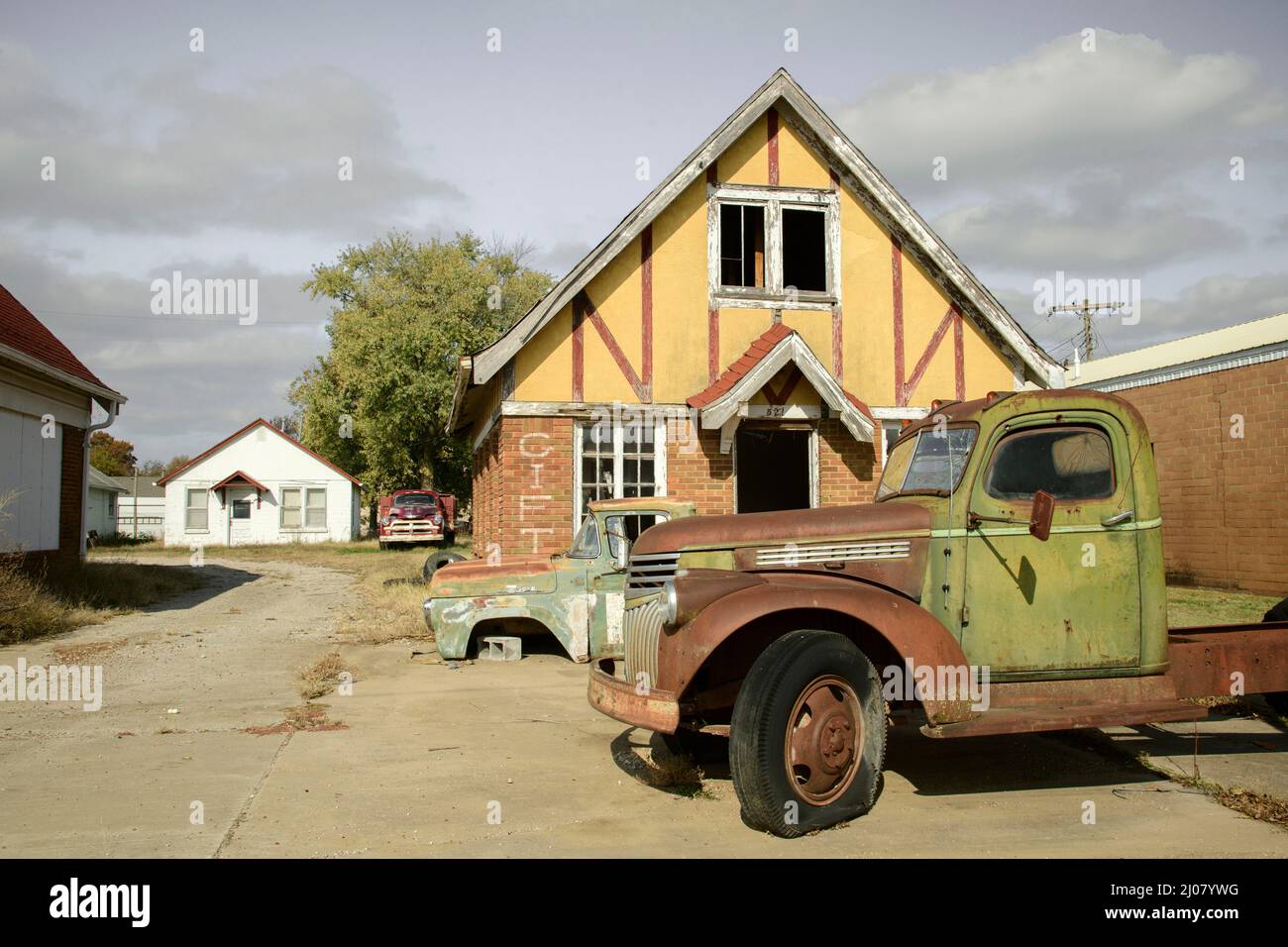 USA, Great Plains, Kansas, Labette Countyy, Chetopa, old gas station
