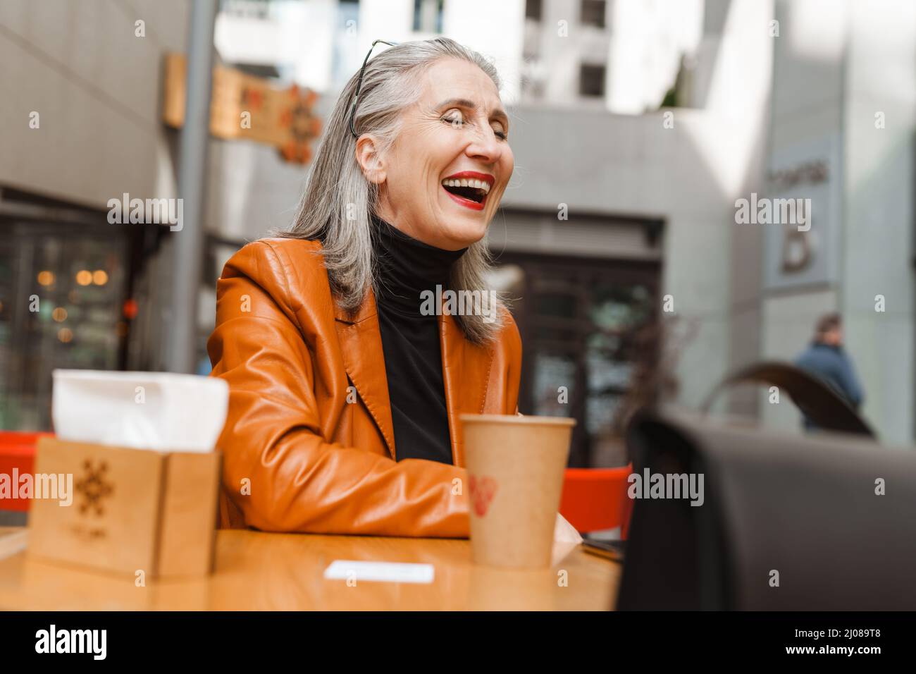 Grey white senior woman hi-res stock photography and images - Alamy