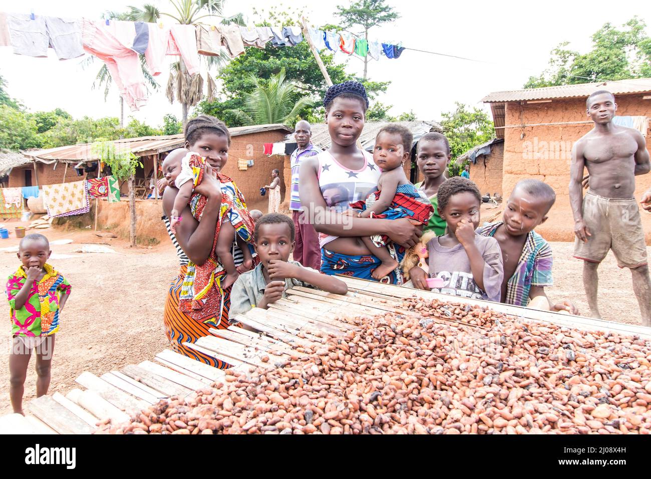 Cocoa farmers family, Côte d'Ivoire Stock Photo