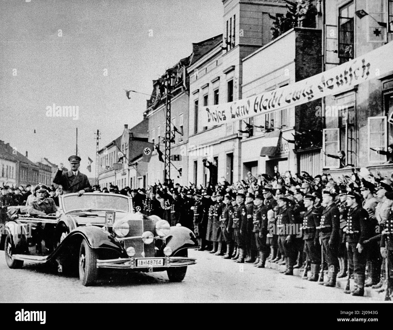 Adolf Hitler in Memel after the annexation of the Memelland Dieses Land bleibt ewig deutsch, "This land will be forever German - March 23, 1939 Stock Photo
