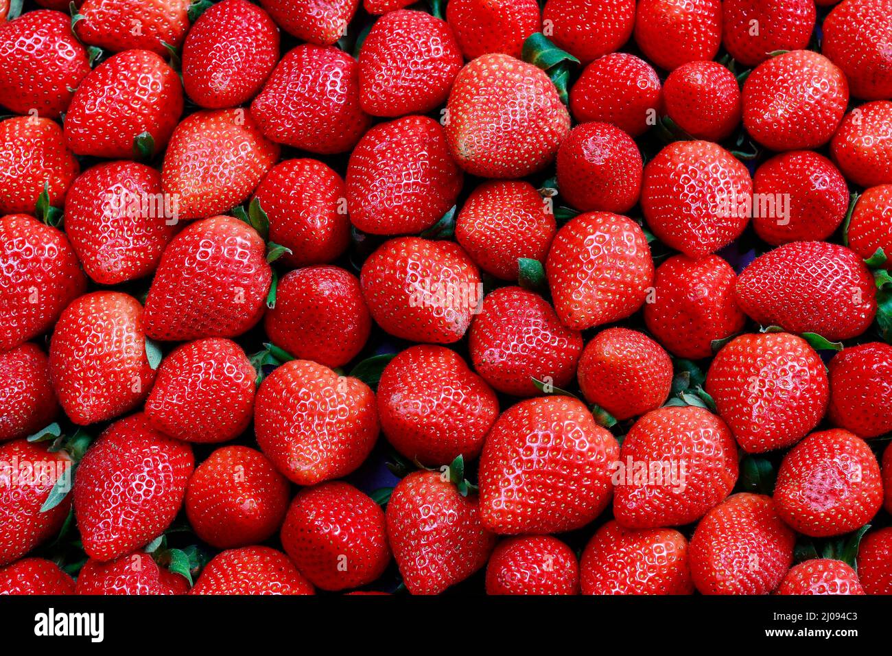 Strawberry fruits background. Healthy food Stock Photo - Alamy