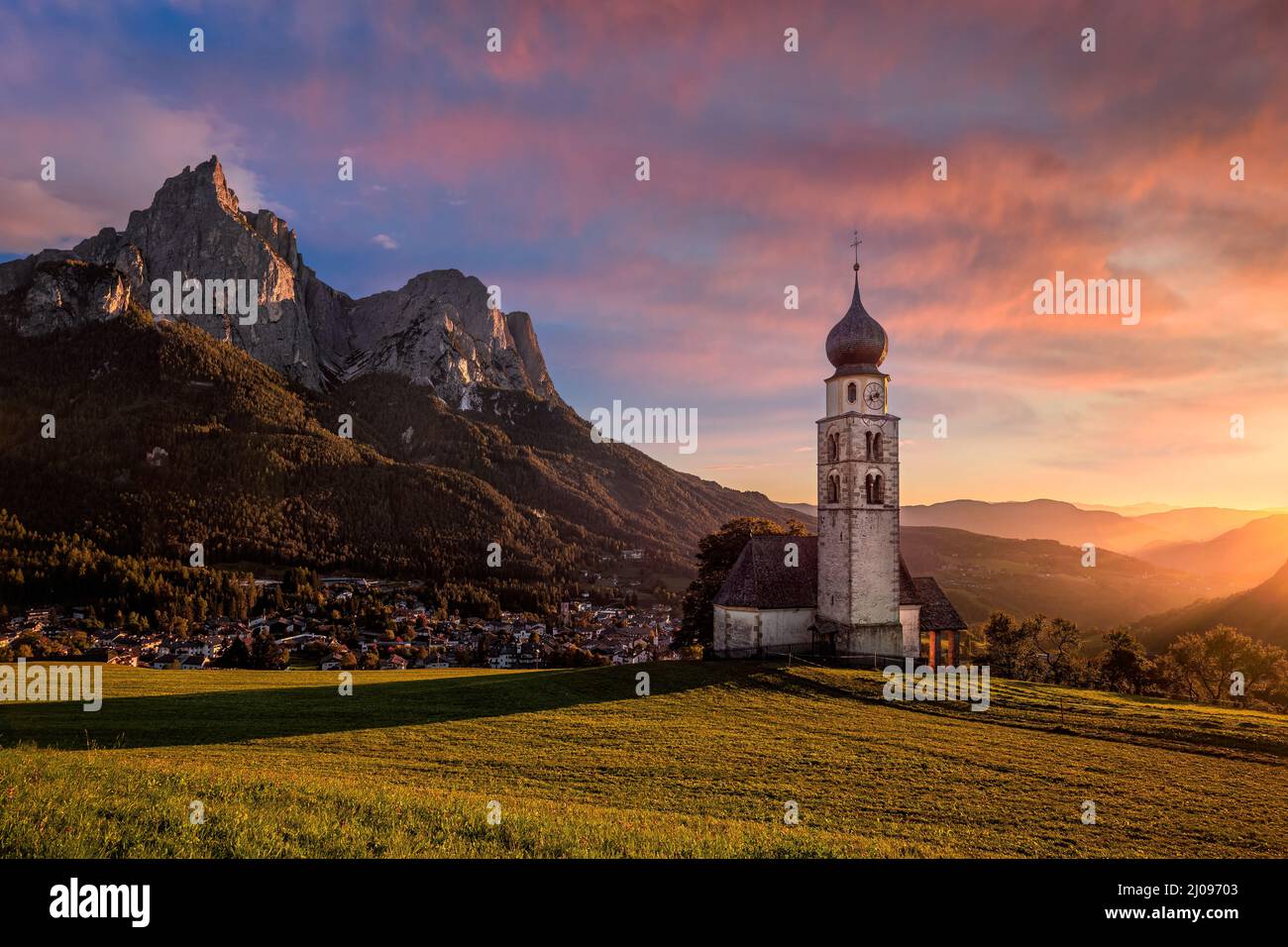 Seis am Schlern, Italy Warm autumn sunset and idyllic mountain