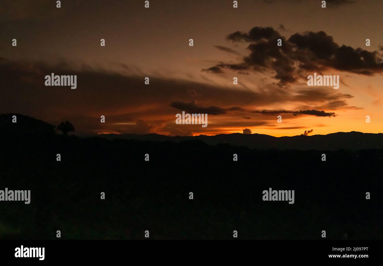 Atardeceres hi-res stock photography and images - Alamy