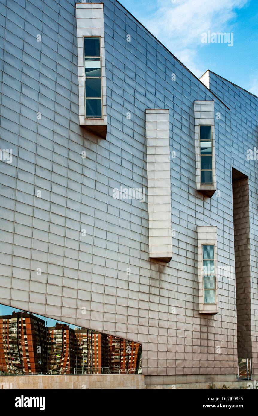 Steel glass facade facades hi-res stock photography and images - Alamy