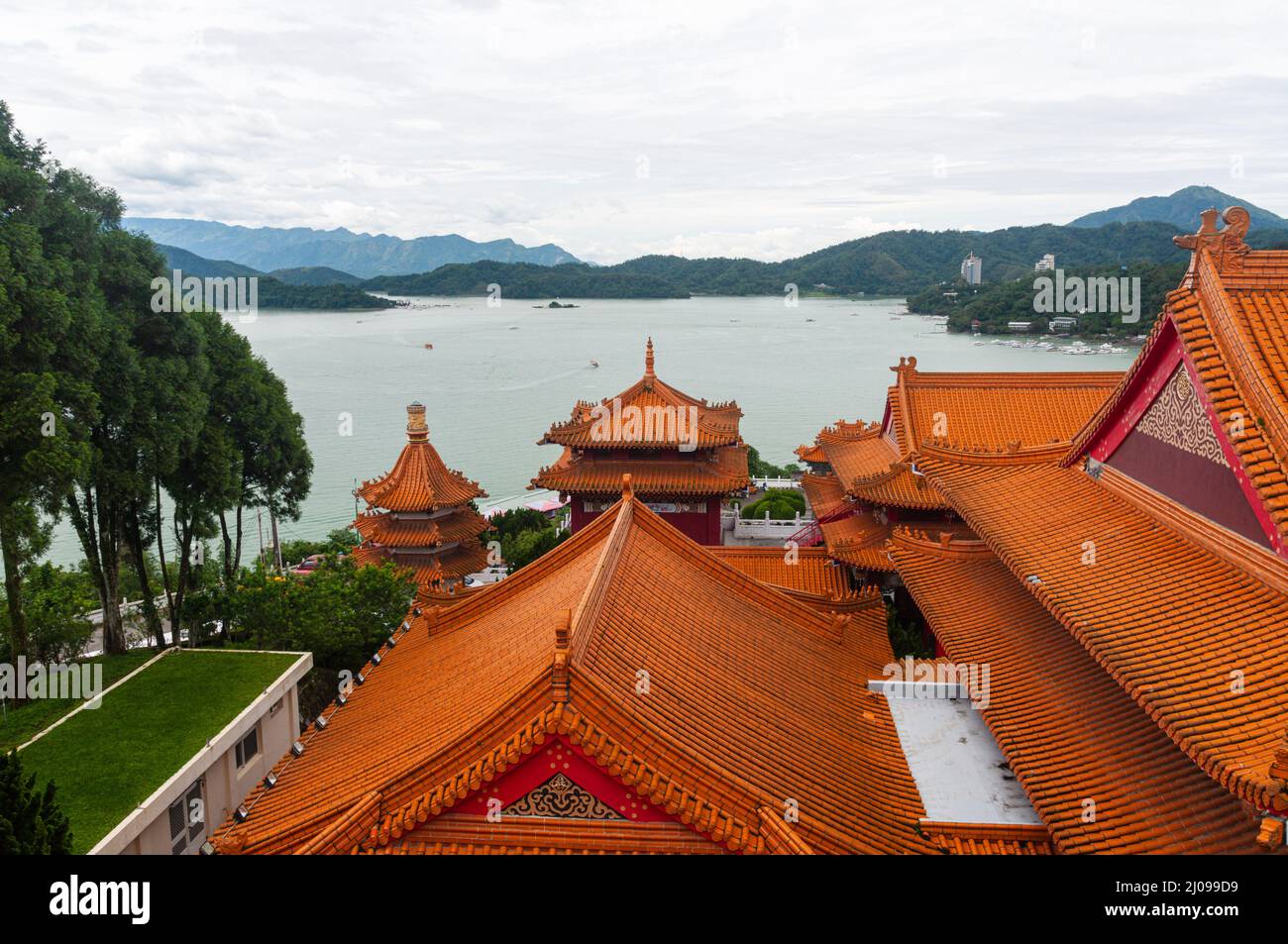 aerial-shot-of-wen-wu-temple-roofs-in-background-of-sun-moon-lake-and