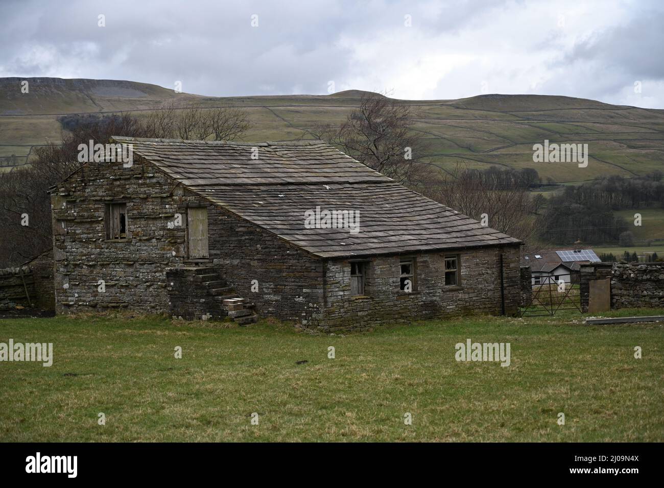 farm buildings, Old Gayle Lane, Gayle, Wensleydale, North Yorkshire