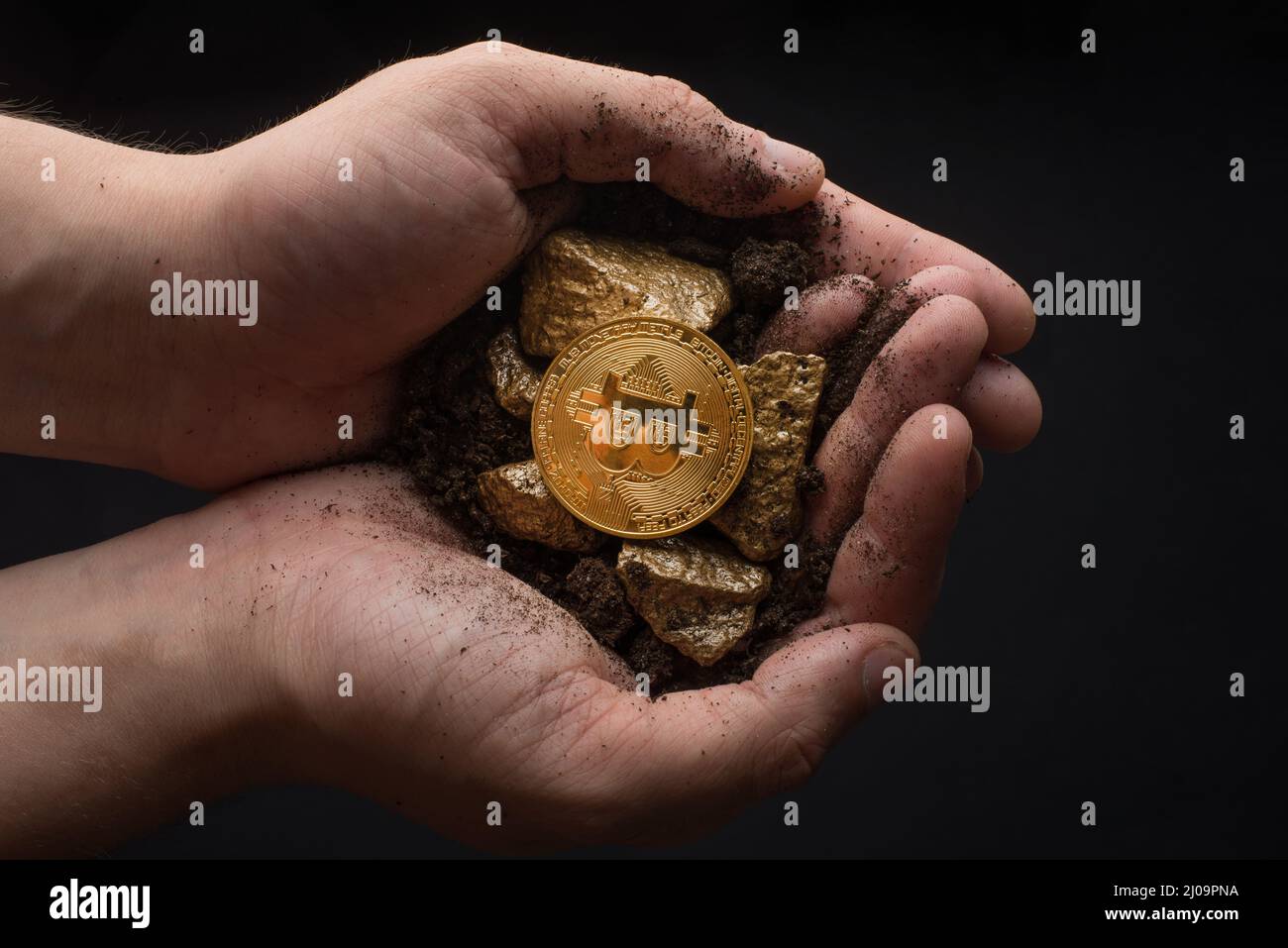 Bitcoin gold nuggets hi-res stock photography and images - Alamy