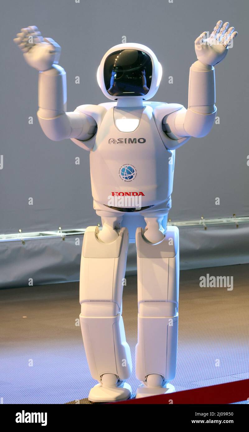 Tokyo, Japan. 17th Mar, 2022. Japanese automobile giant Honda Motor's  humanoid robot ASIMO waves his hands to say good-by as he graduates the  National Museum of Emerging Science and Innovation (Miraikan) after