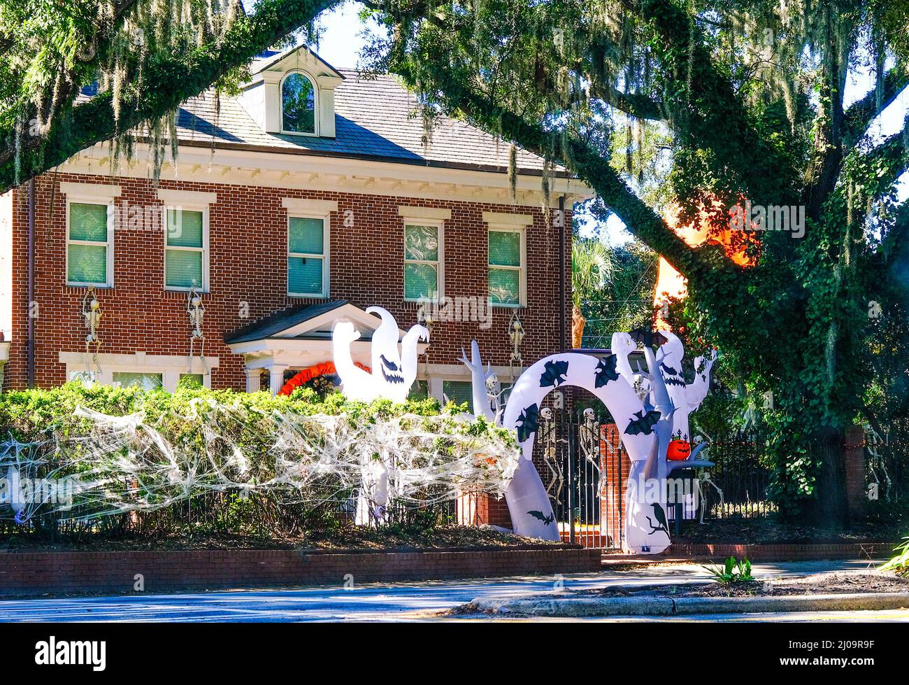 Spooky Savannah Townhouse Decorated for Halloween Stock Photo Alamy