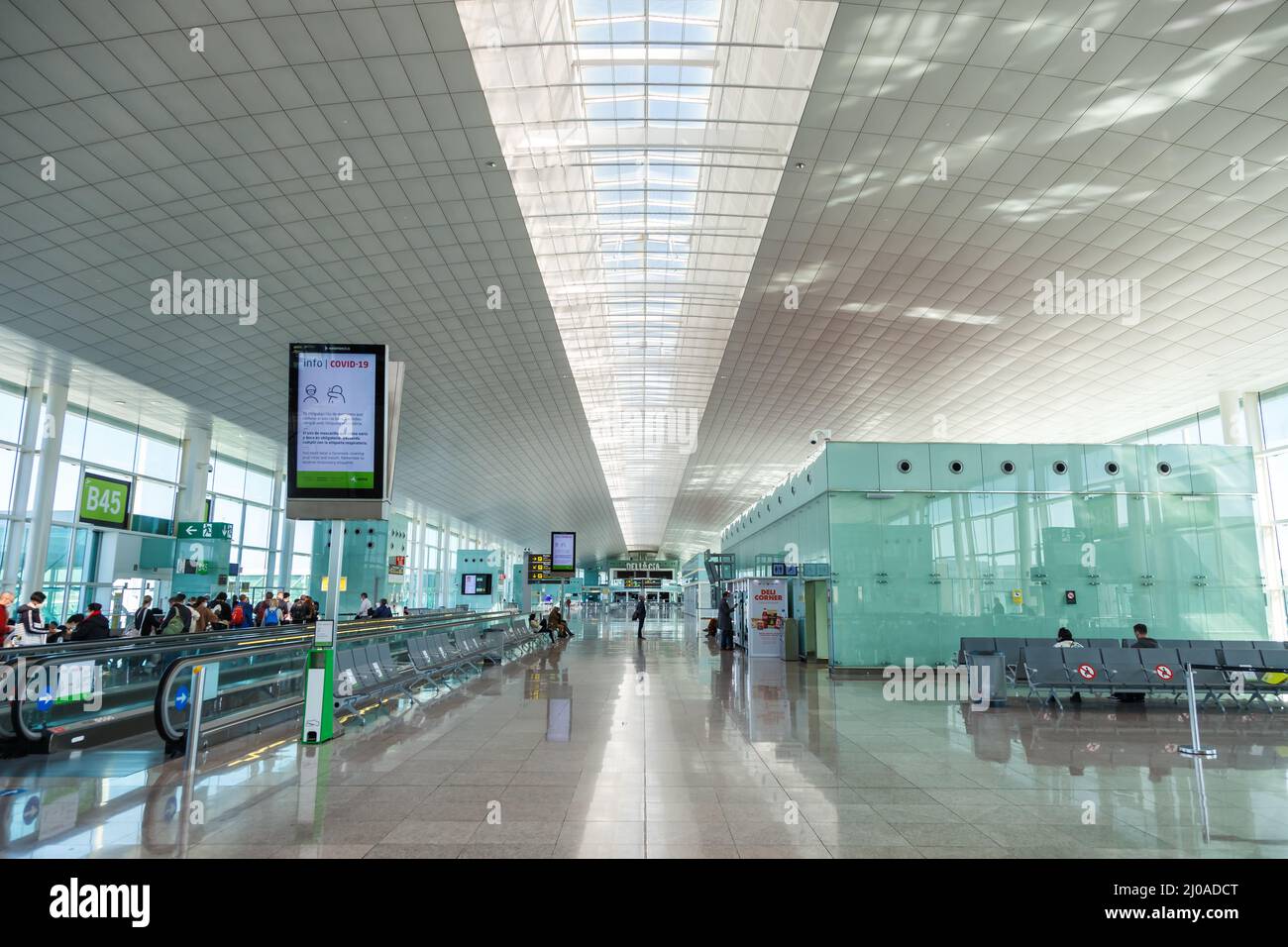 Terminal 1 at barcelona airport hi-res stock photography and images - Alamy