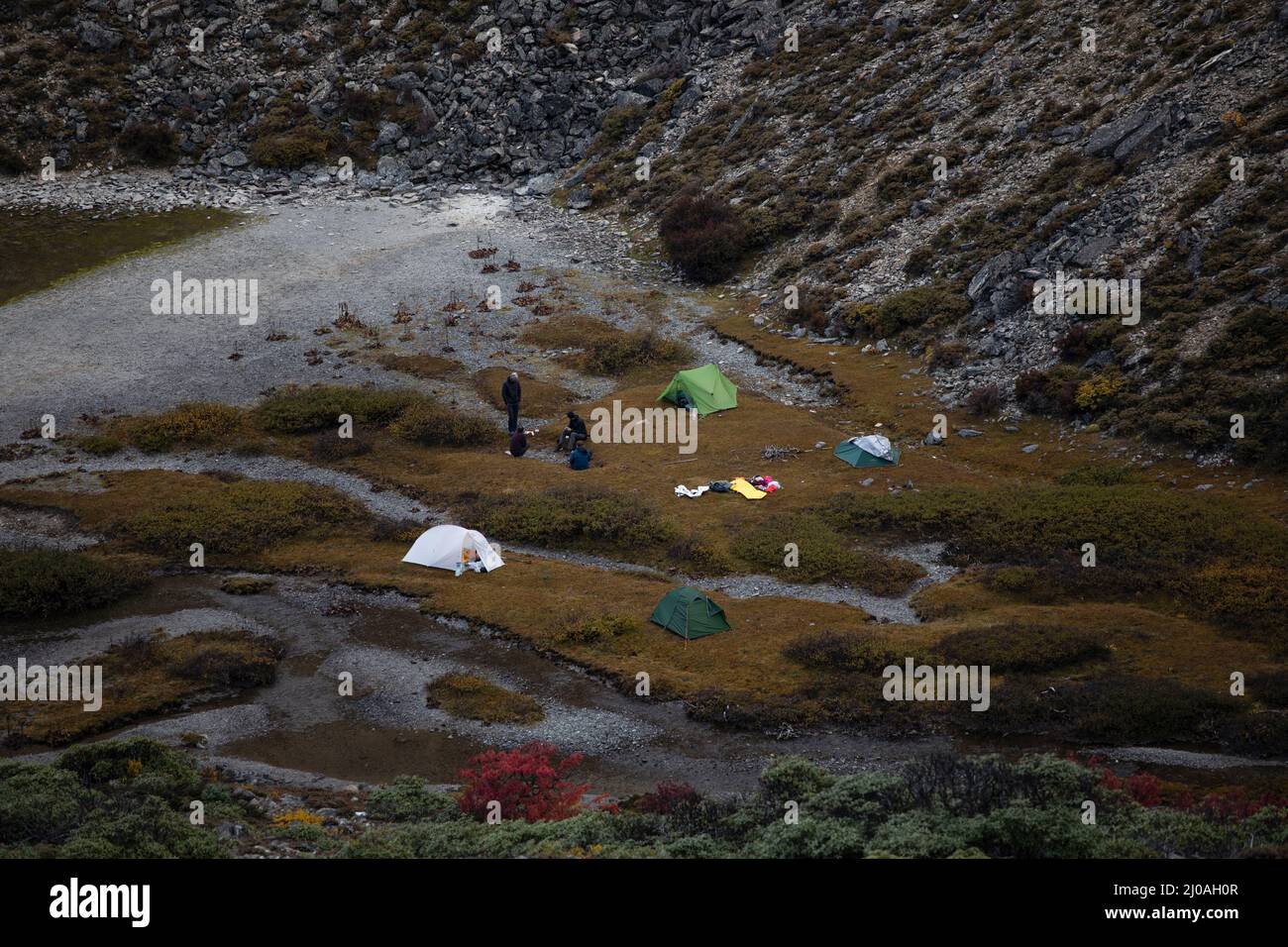 Beautiful mountain scenery tents hi-res stock photography and images ...