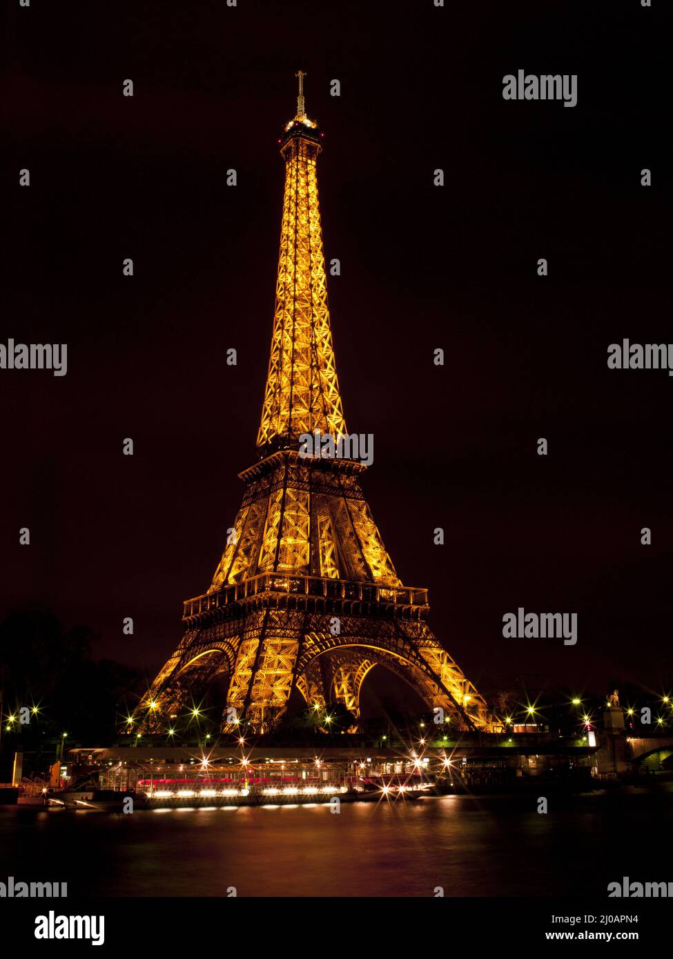 Lit up eiffel tower Stock Photo Alamy