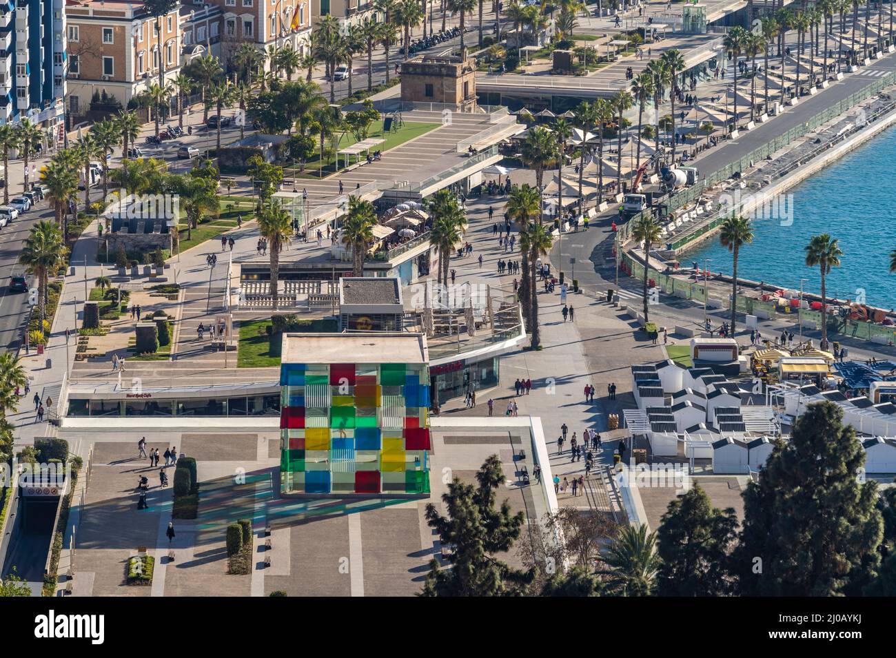 Hafen-Promenade  Muelle Uno  mit dem Museum Pompidou von oben gesehen, Málaga, Andalusien, Spanien  |  Harbour promenade Muelle Uno with Pompidou Cent Stock Photo