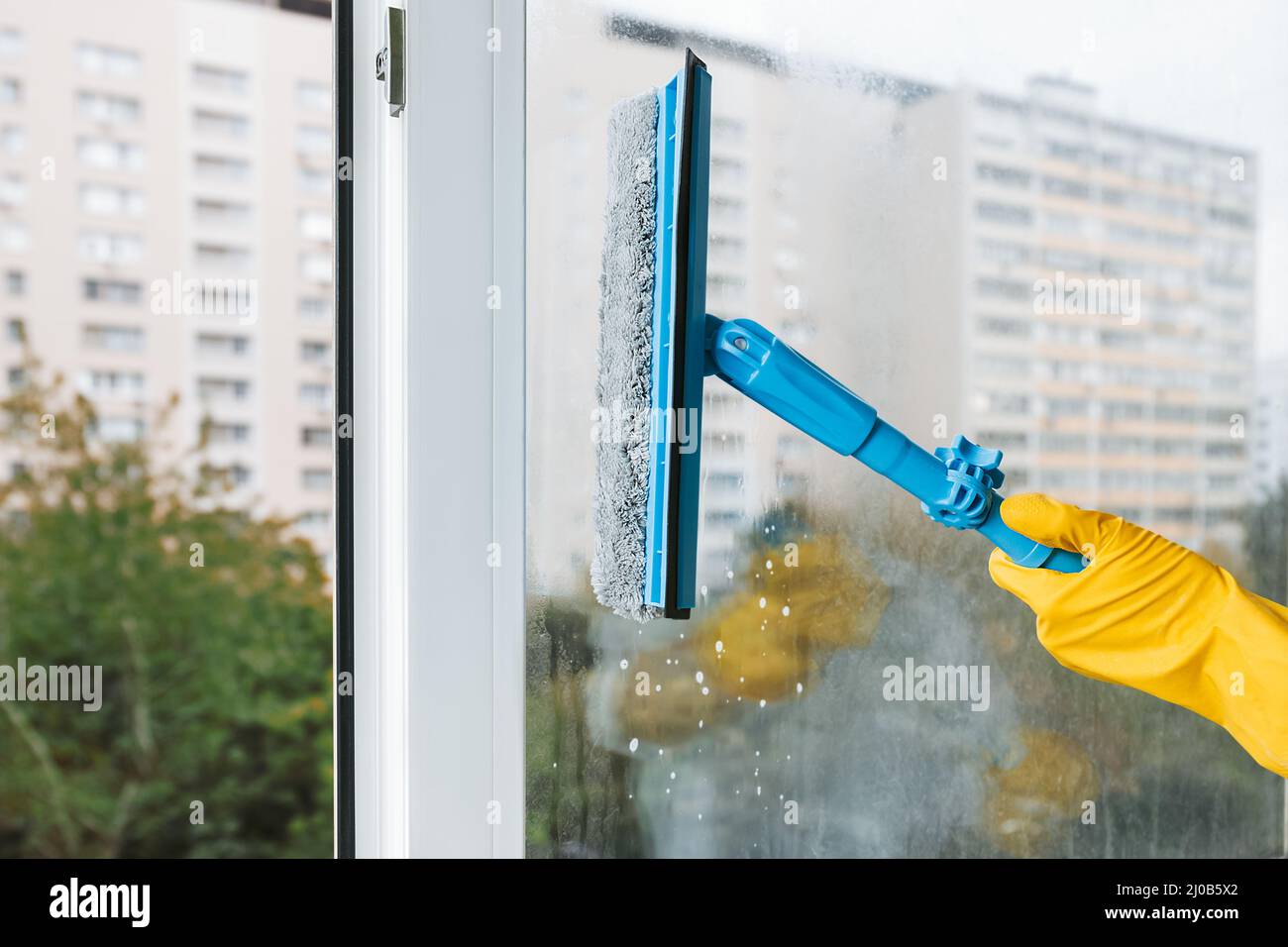 Window cleaner icon hi-res stock photography and images - Alamy