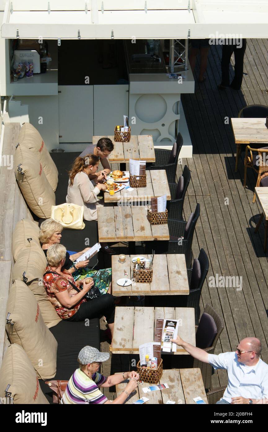 Chilling cafe 2024
