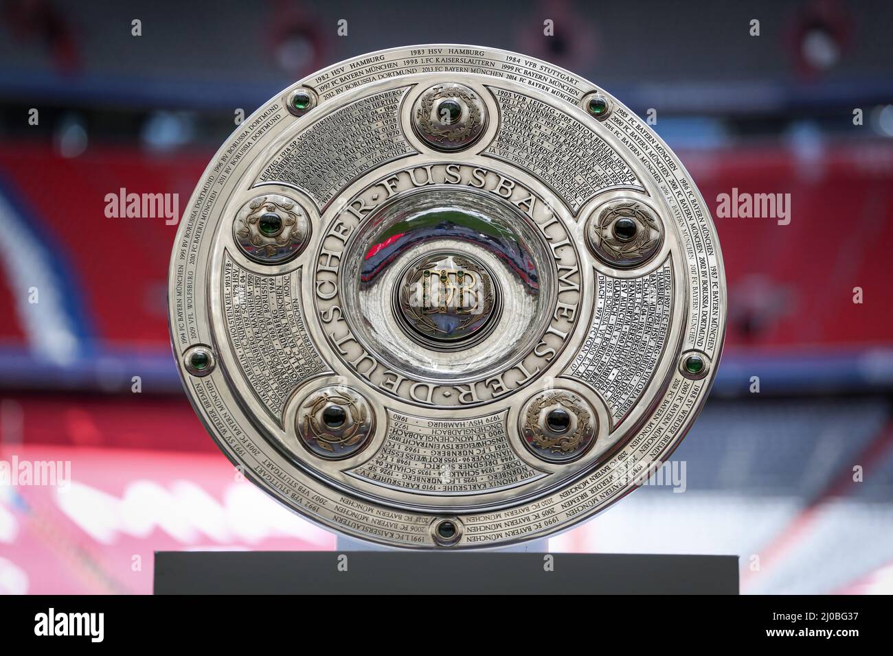 Bundesliga Meisterschale High Resolution Stock Photography and Images -  Alamy