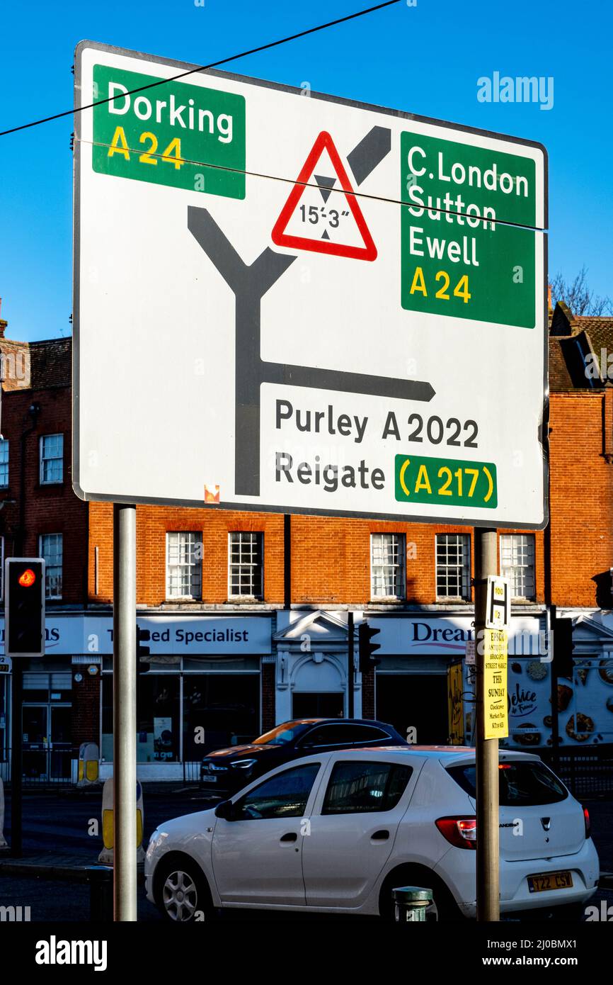 Epsom Surrey London UK, March 17 2022, Road Traffic Direction Sign Or Board Epsom High Street Stock Photo