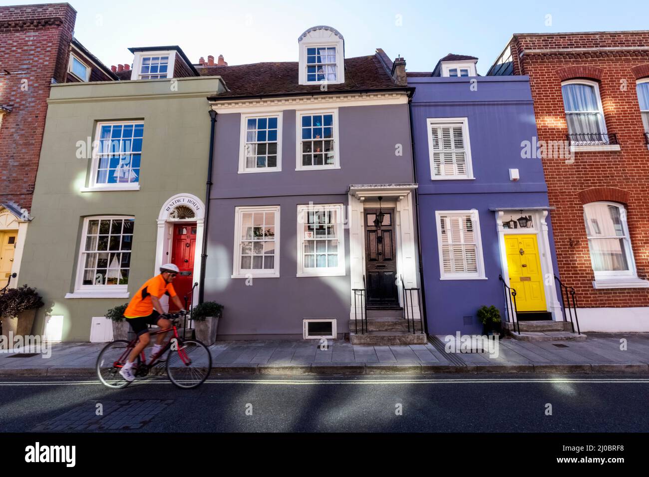 England, Hampshire, Portsmouth, Old Portsmouth, Lombard Street, Colourful Georgian Era Buildings Stock Photo
