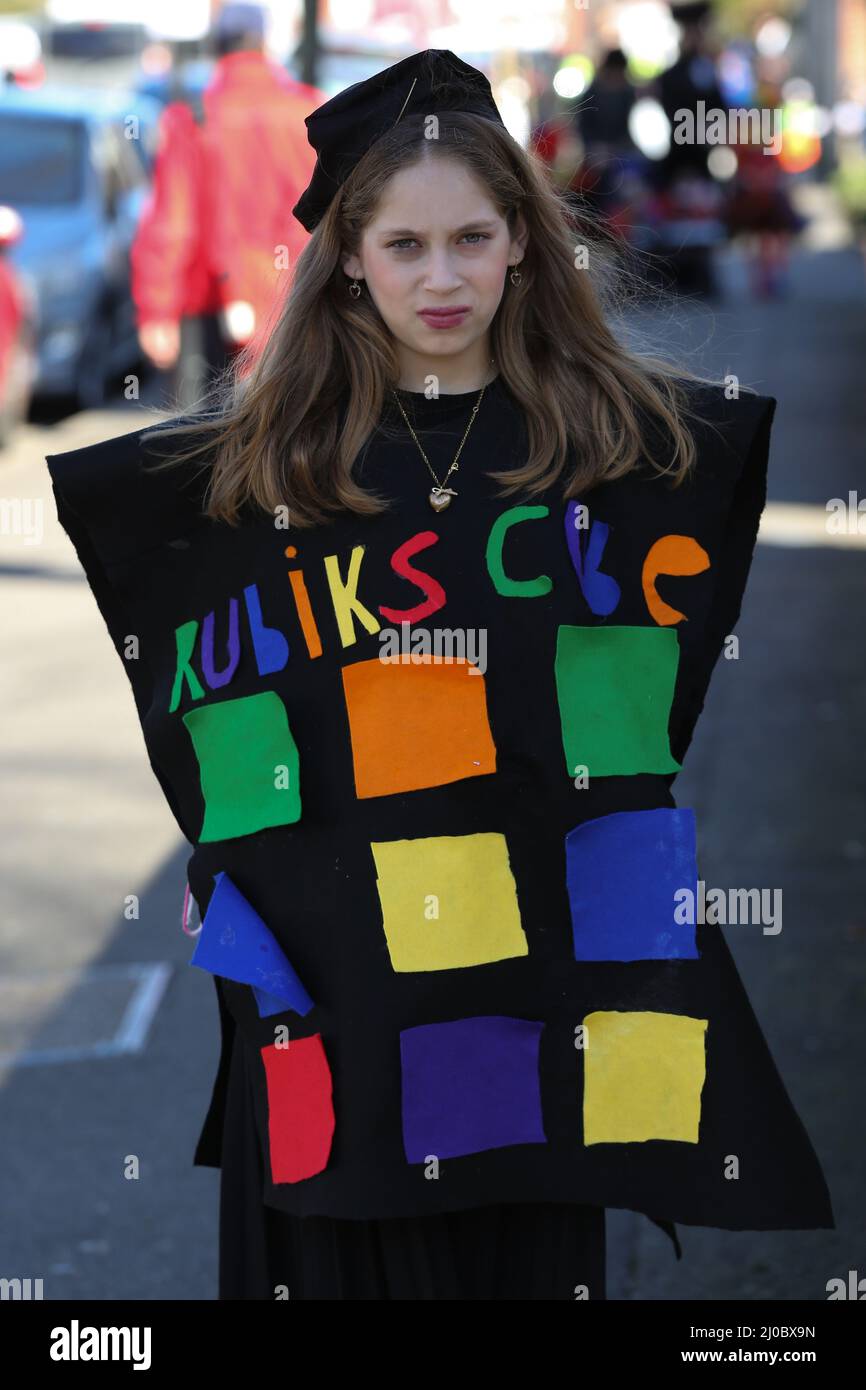 Jewish girl in fancy dress hi-res stock photography and images - Alamy