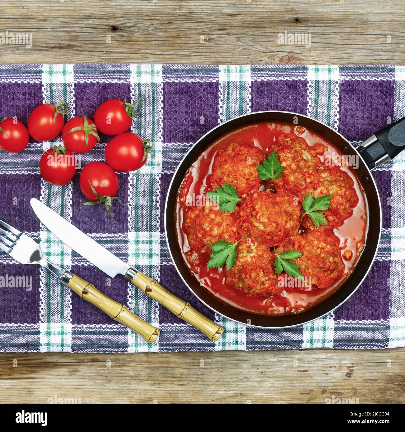 Meatballs in a frying pan Stock Photo Alamy