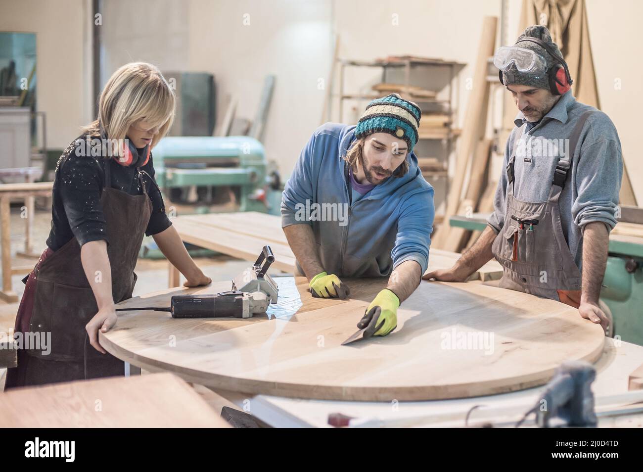 Female craftsman in carpentry hi-res stock photography and images - Alamy