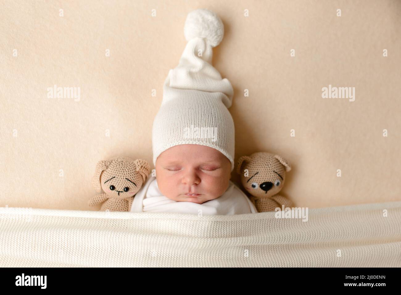 newborn-baby-sleep-first-days-of-life-cute-little-newborn-child