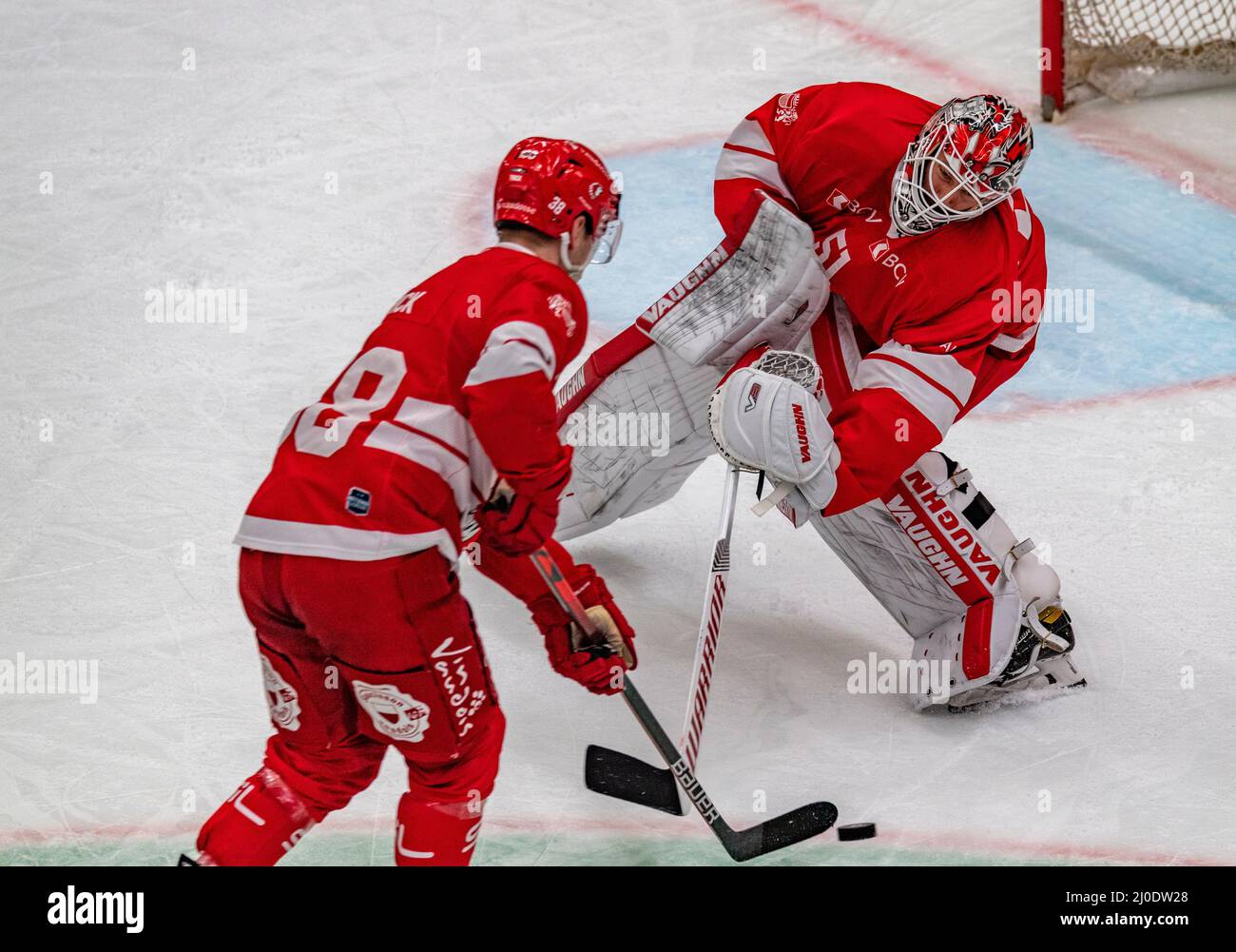 Lausanne, Vaudoise Arena, Switzerland. 18th Mar, 2022: Tobias Stephan (goalkeeper) of Lausanne Hc (51) is in action during the Pre-playoffs, Acte 1 of the 2021-2022 Swiss National League Season with the Lausanne HC and HC Ambri-Piotta. Credit: Eric Dubost/Alamy Live News Stock Photo
