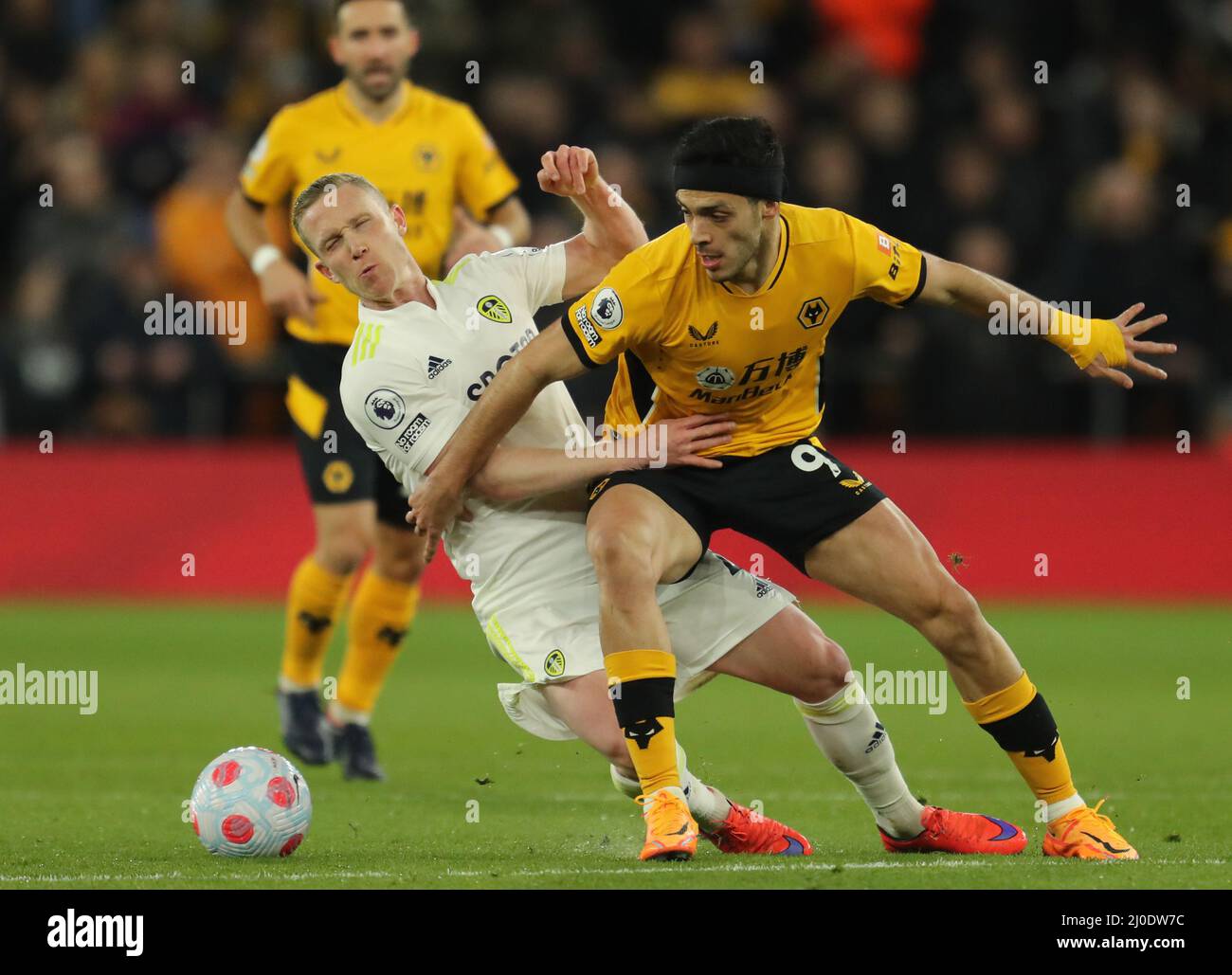Wolves fc best sale jersey raul jimenez