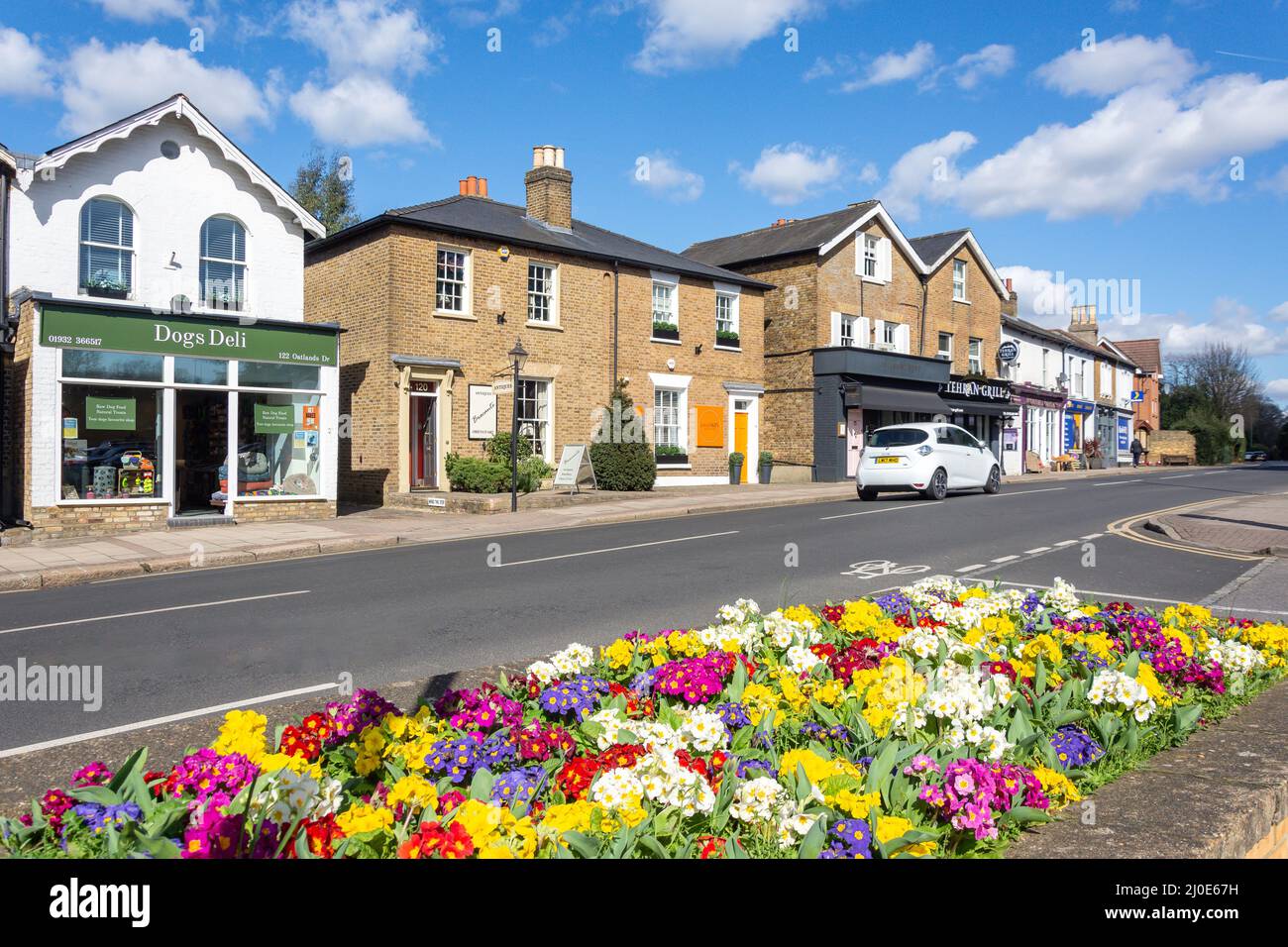 Village centre, Oatlands Drive, Oatlands, Surrey, England, United Kingdom Stock Photo