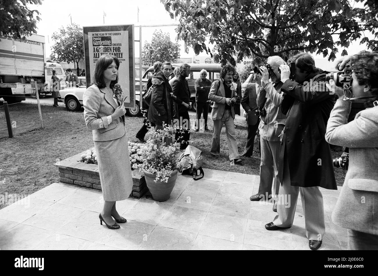 Newsreader Anna Ford At The Chelsea Flower Show Her 21st May 1979 Newsreader Anna Ford At The Chelsea Flower Show Her 21st May 1979