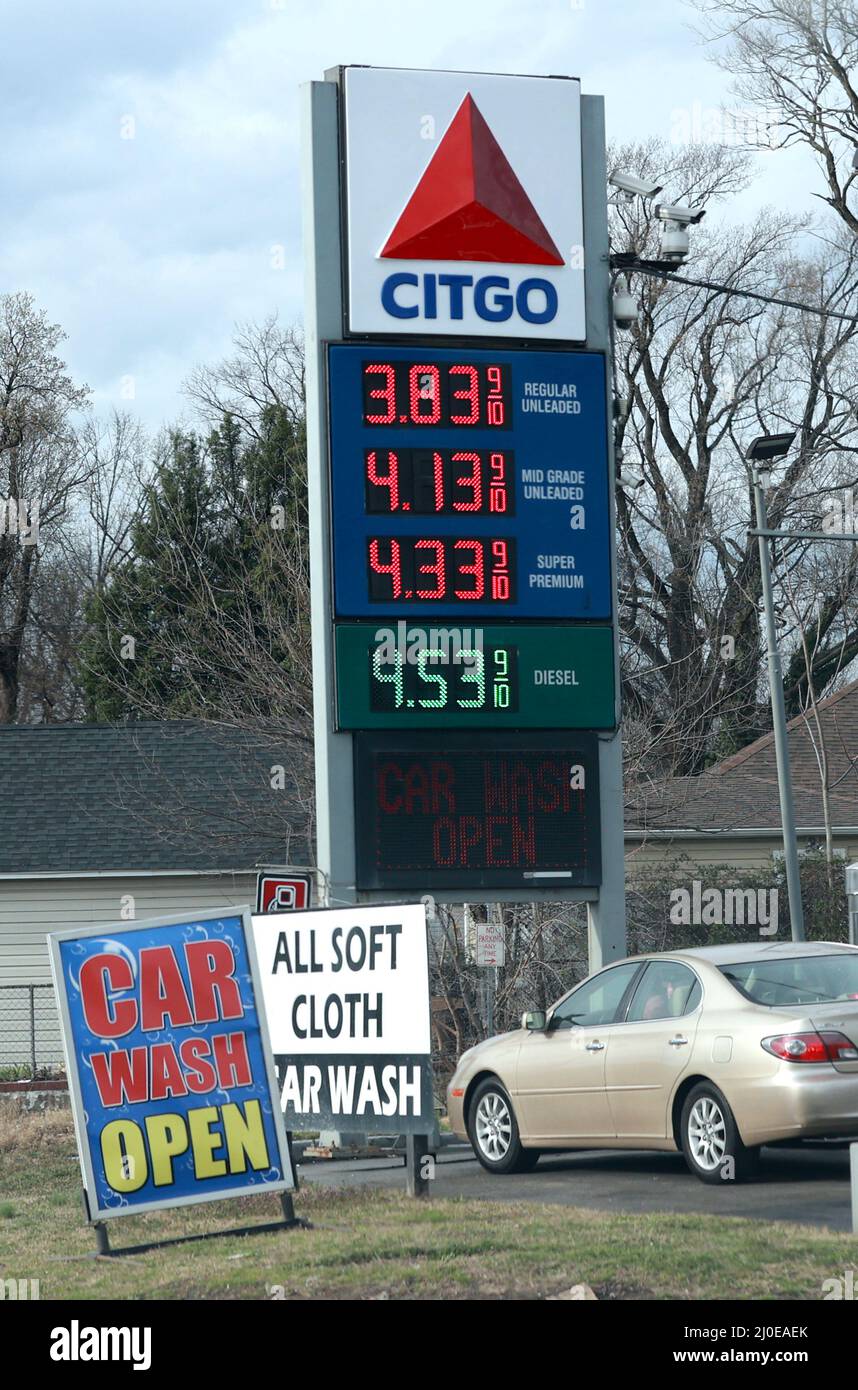 Bladensburg, MD, USA. 18th Mar, 2022. View of a Citgo gas station sign as Maryland Governor Larry Hogan signs a bill pausing the gas tax in the state, suspending 36 cents per gallon gas tax for 30 days. Bladensberg, Maryland. March 18, 2022. Credit: Mpi34/Media Punch/Alamy Live News Stock Photo