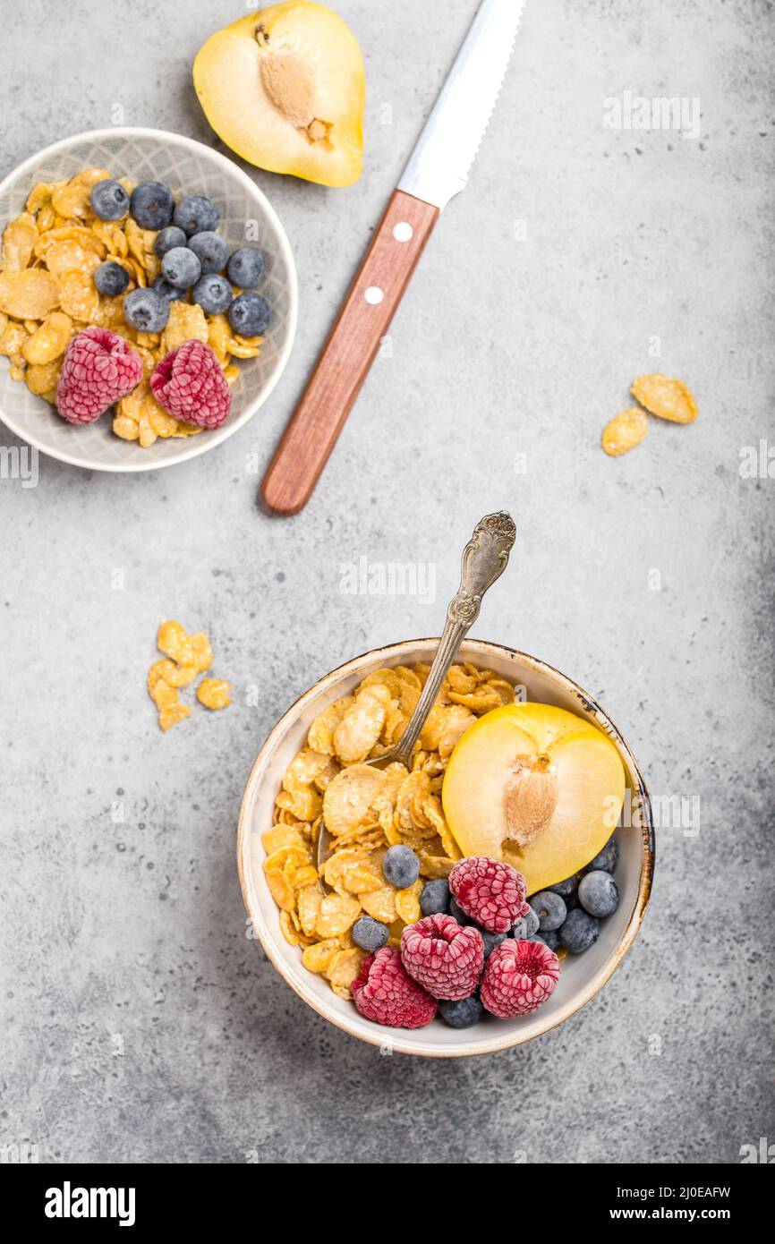 Healthy breakfast bowl Stock Photo - Alamy