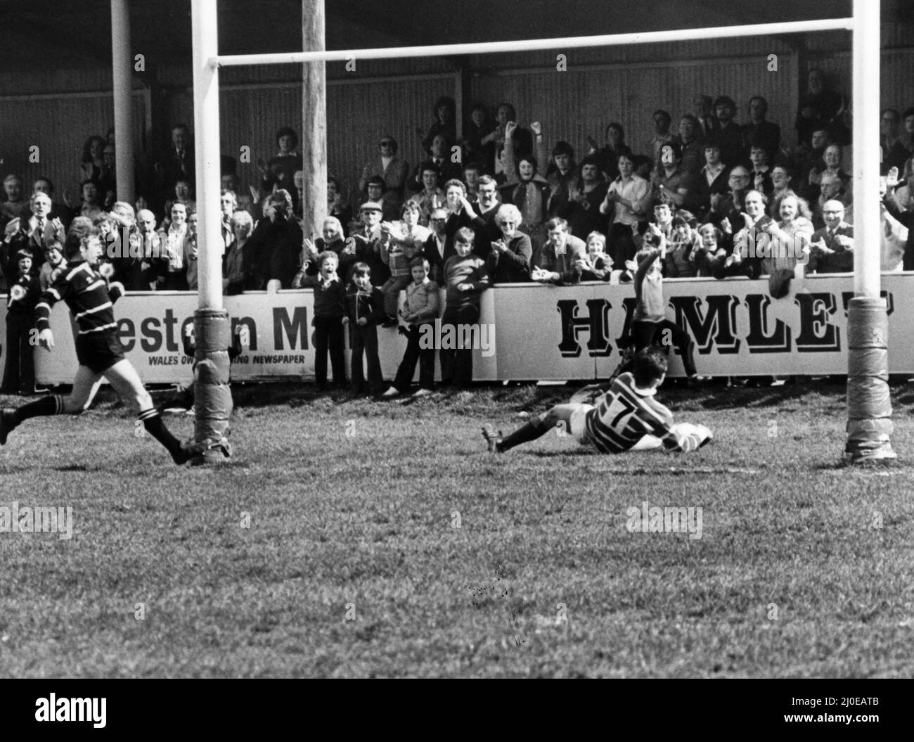 70s Rugby Player Welsh rugby 1970s hi-res stock photography and images - Alamy