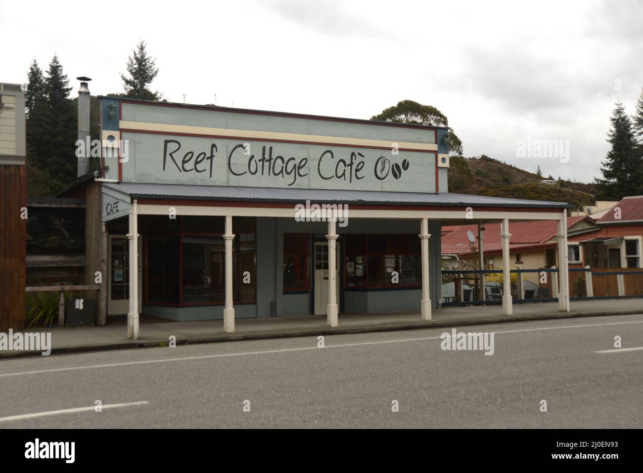 REEFTON, NEW ZEALAND, SEPTEMBER 6, 2021: An historic building on Broadway in Reefton, New Zealand, September 6,  2021 Stock Photo