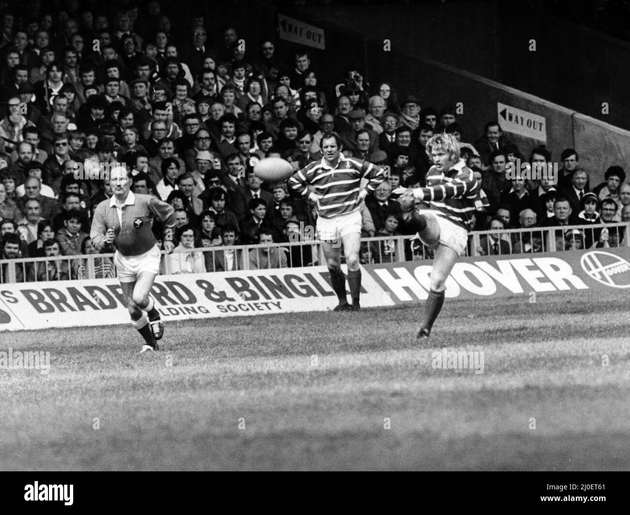 Cardiff rugby 1970s Black and White Stock Photos & Images Alamy